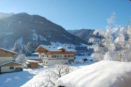Hostal G�stehaus Brugger