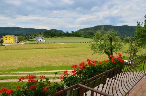 Hostal Pension Hribernig