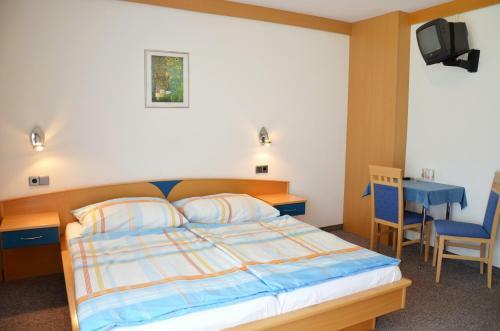 Hostal Pension Hribernig