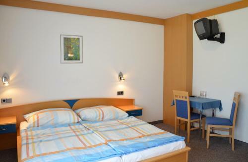 Hostal Pension Hribernig
