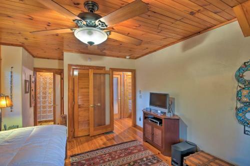 Secluded Nantahala Forest Refuge With Mountain Views