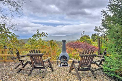 Secluded Nantahala Forest Refuge With Mountain Views