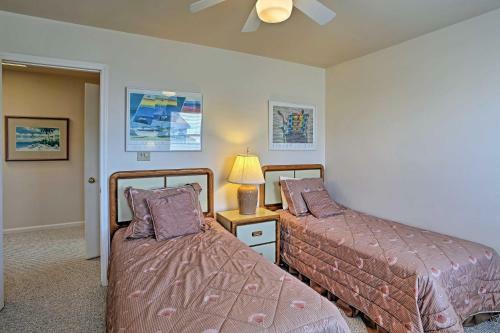 Sunset Beach Home With Deck And Views - Steps To Beach!