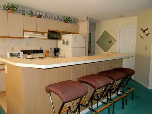 Villa Colony I- Pet Friendly Condos- By Sloane Realty Vacations