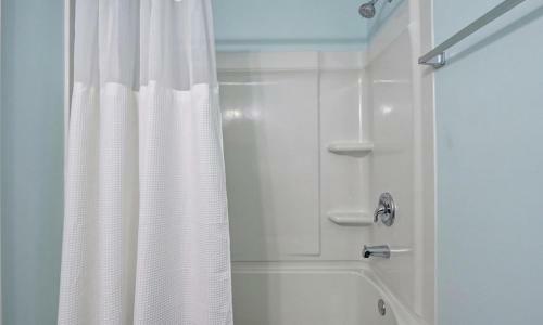 Hotel Loggerhead Inn And Suites By Carolina Retreats