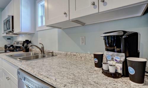 Hotel Loggerhead Inn And Suites By Carolina Retreats