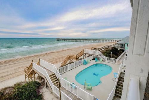 New Listing! Oceanfront Oasis With Sparkling Pool Townhouse