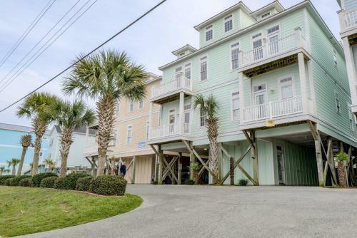 New Listing! Oceanfront Oasis With Sparkling Pool Townhouse