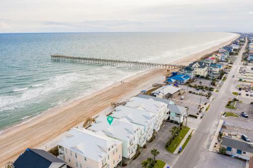 New Listing! Oceanfront Oasis With Sparkling Pool Townhouse