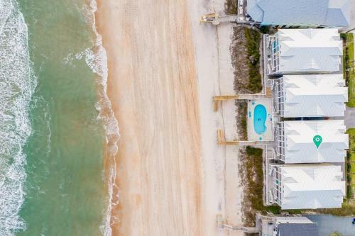 New Listing! Oceanfront Oasis With Sparkling Pool Townhouse