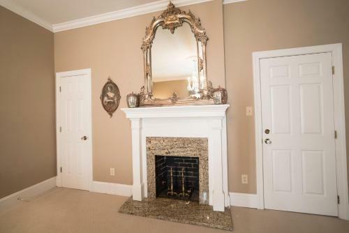 Lions Gate B&B
