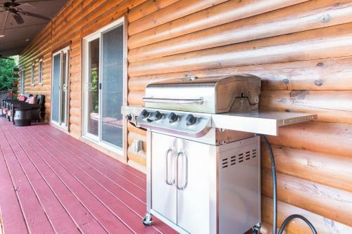Daze Off Cabin Cabin