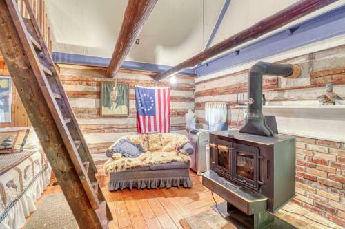 1 Bed 1 Bath Vacation Home In Sylva