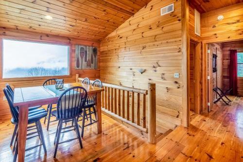 4 Bed 4 Bath Vacation Home In Sylva