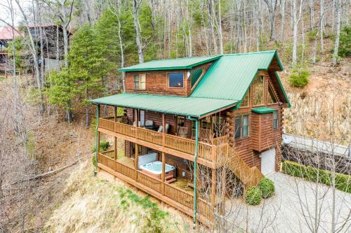4 Bed 4 Bath Vacation Home In Sylva