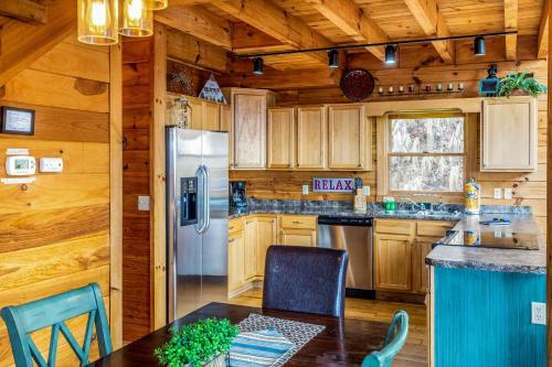 4 Bed 4 Bath Vacation Home In Sylva
