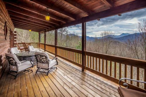 4 Bed 4 Bath Vacation Home In Sylva