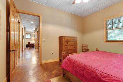 Tuckaway Retreat