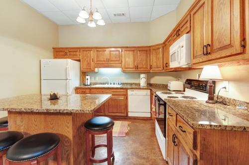 Tuckaway Retreat