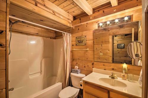 Waynesville Above The Clouds Mtn Cabin With Balcony!