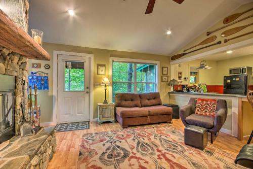 Updated Tryon Cabin On Pacolet River With Grill!
