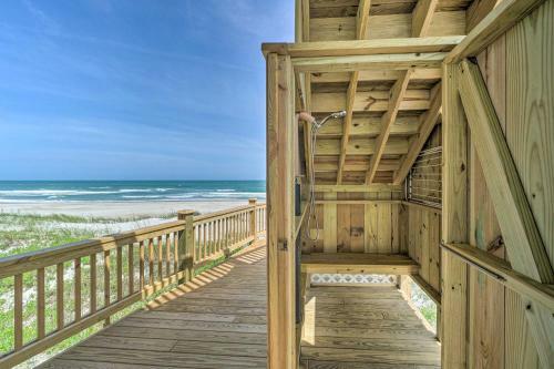 Beachfront Oasis 2 Huge Decks, Bbq And Views!