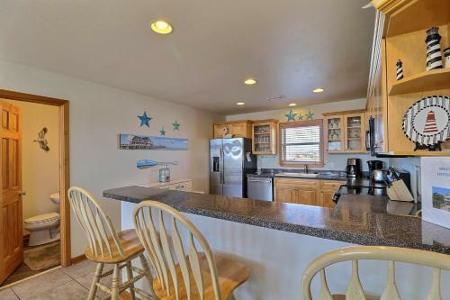 Hatteras Time #22-ww