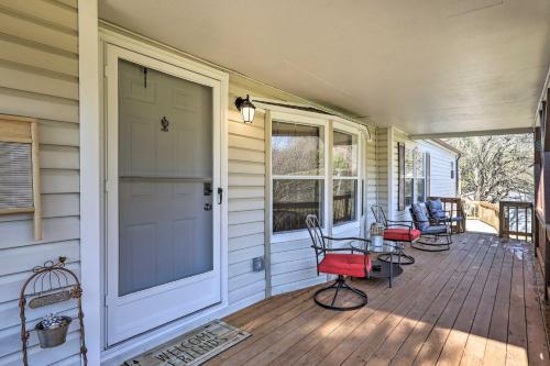 Hot Tub And Fire Pit At Blue Ridge Bungalow!