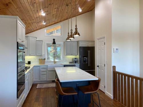 Peaceful Rise Home