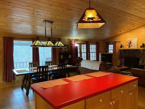 Cardinal's Nest Home
