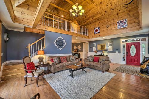 Mountainside Vilas Home Hike, Ski And Explore!