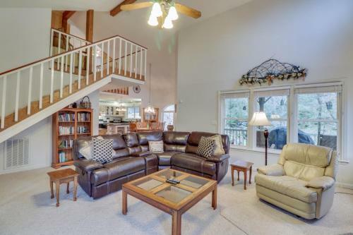 2 Bed 2 Bath Vacation Home In Whittier I