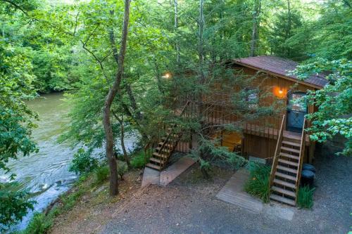 2 Bed 1 Bath Vacation Home In Whittier