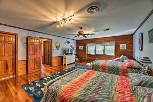 Riverfront Blounts Creek Home With Dock And Beach!
