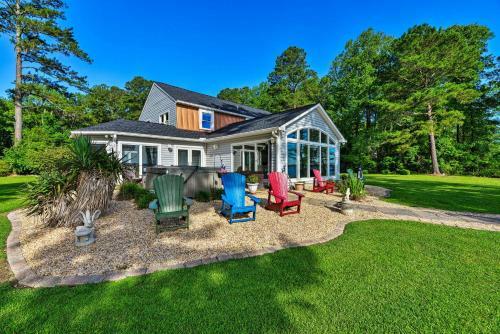 Riverfront Blounts Creek Home With Dock And Beach!