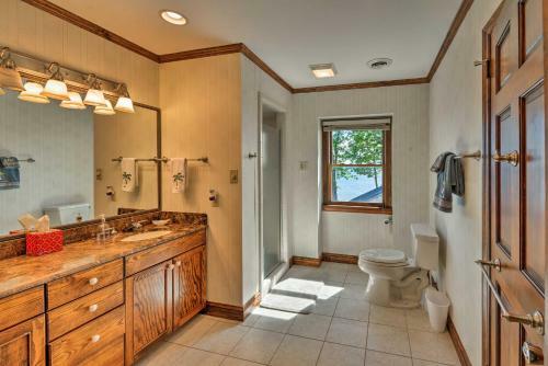 Riverfront Blounts Creek Home With Dock And Beach!