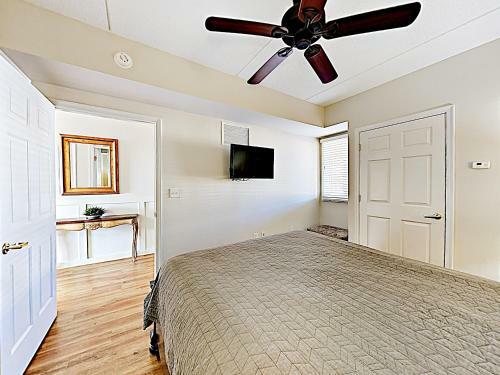 Apartamento Downtown Condo With River View, Near Shops & Beaches Condo