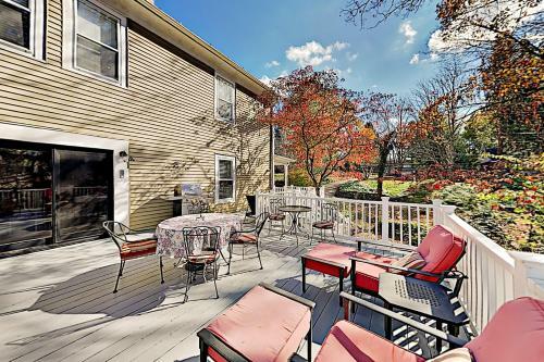 Upgraded Craftsman Gem - Firepit - Walk To Dining Home