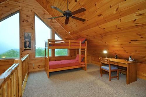 Beautiful Mountain Cabin With Cottage! Home