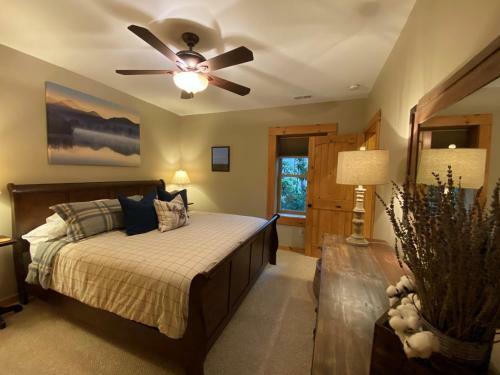 Holly Hill Lodge Home