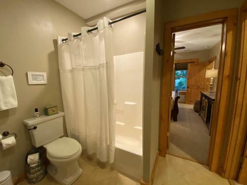 Holly Hill Lodge Home