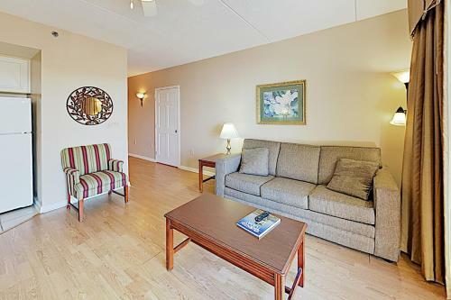 Apartamento New Listing! Double-unit Condo With River Views Condo