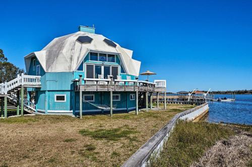Atlantic Coast Dome Home Across From Sound With View
