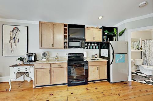 Apartamento Topsail Island Suite - Kitchen & Walkable Locale Condo