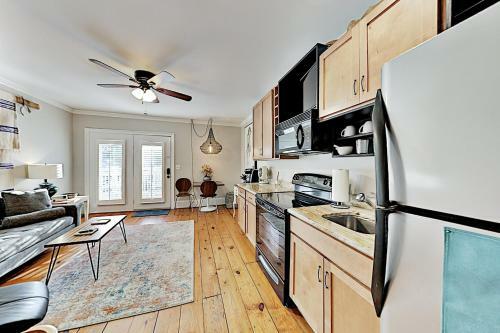 Apartamento Topsail Island Suite - Kitchen & Walkable Locale Condo