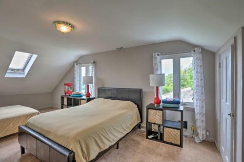 Queen City Home With River View - 3 Mi To Dtwn!