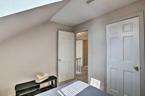 Queen City Home With River View - 3 Mi To Dtwn!