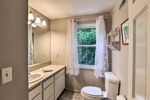 Queen City Home With River View - 3 Mi To Dtwn!