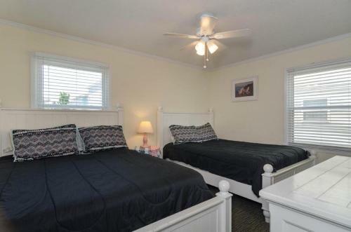 Barker, Lower Unit