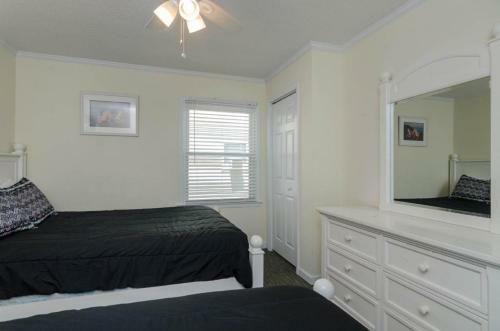Barker, Lower Unit